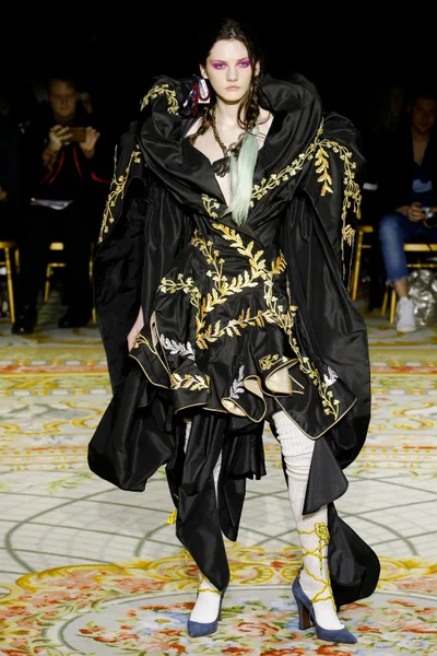Look 68